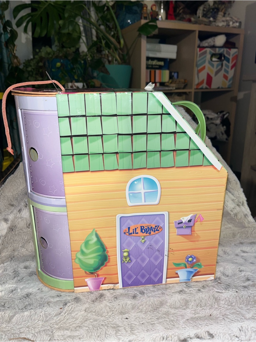 Retired Lil' Bratz Loungin’ Loft Fold & Go Doll House Playset
